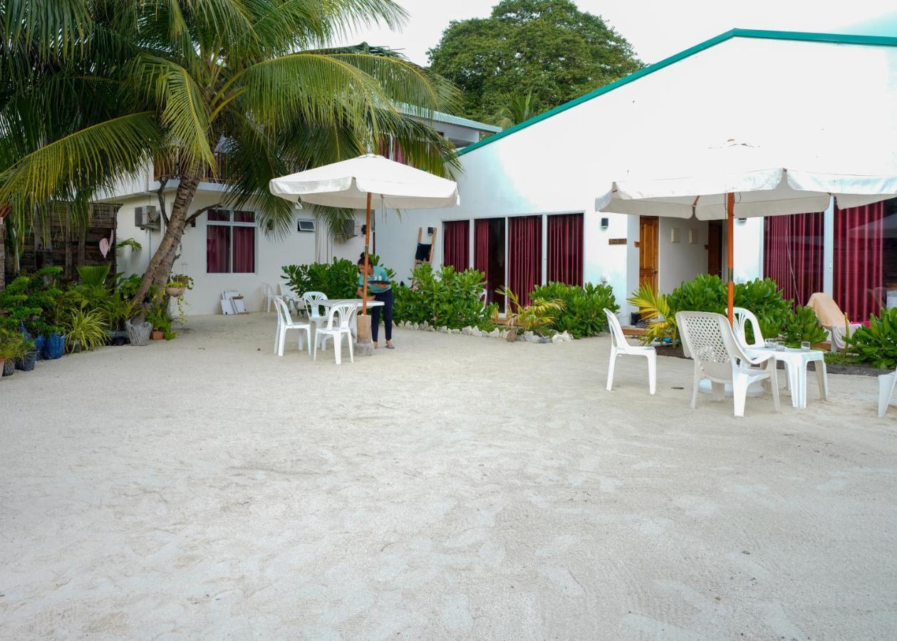 Shallow Lagoon Rasdhoo Buitenkant foto